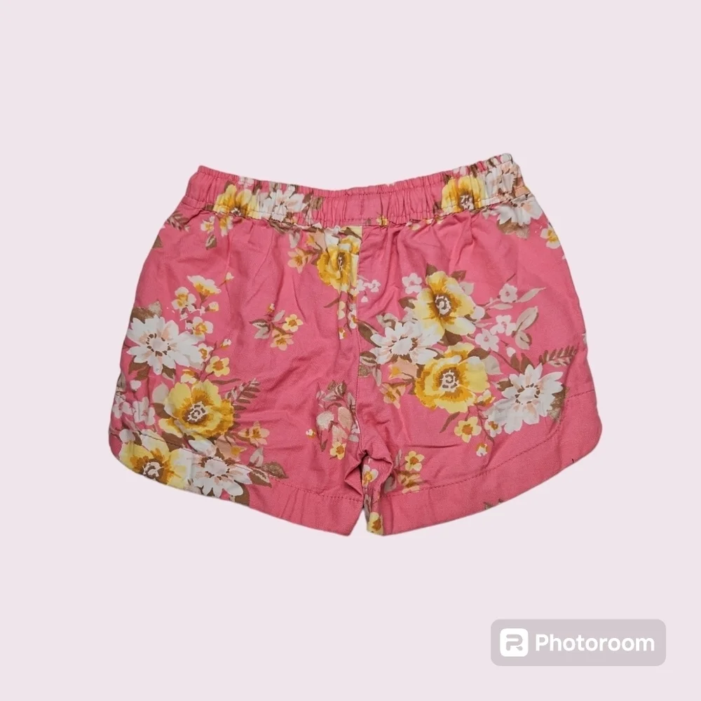 OshKosh B'gosh Girls Floral Shorts Size 5 NWT